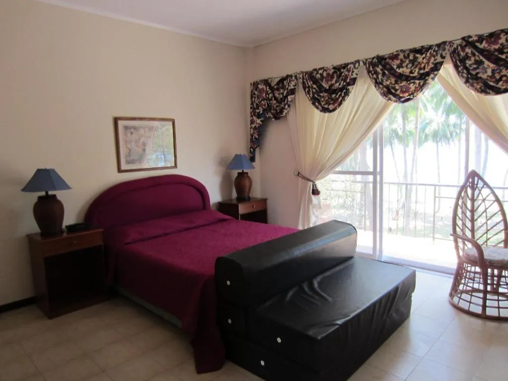 Chateau Del Mar Davao City 2*,