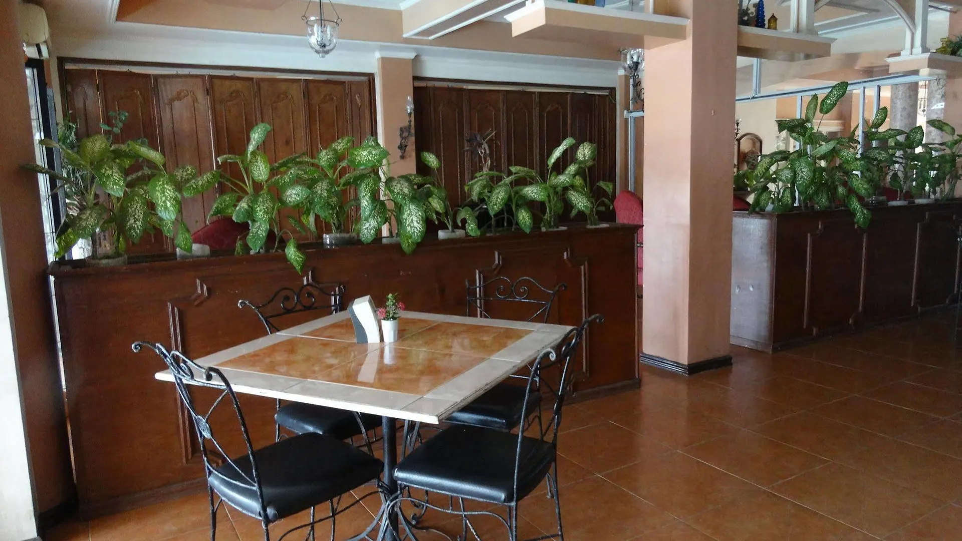 Chateau Del Mar Davao City Hotel