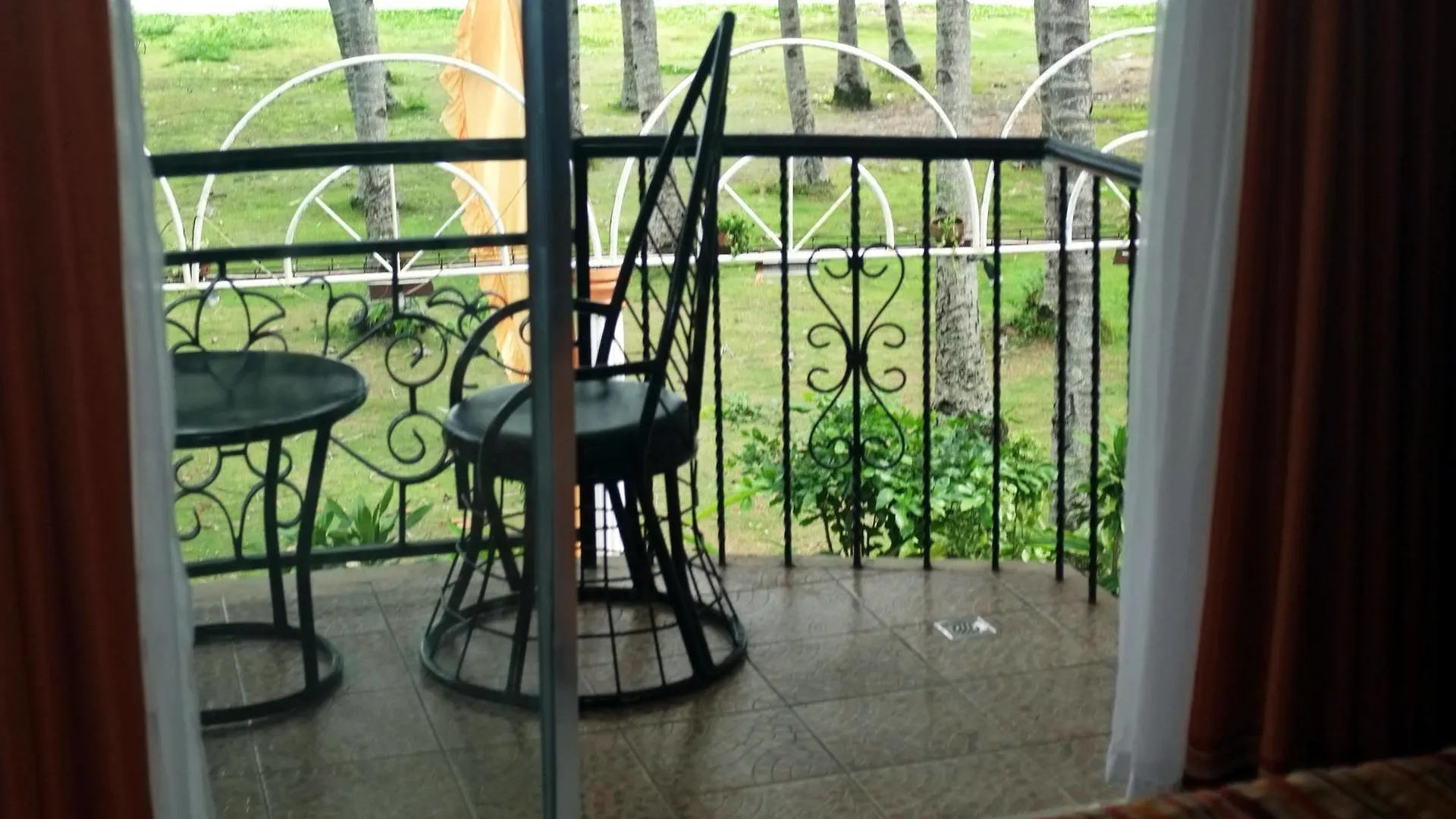 Chateau Del Mar Davao City 2*,  Filippine