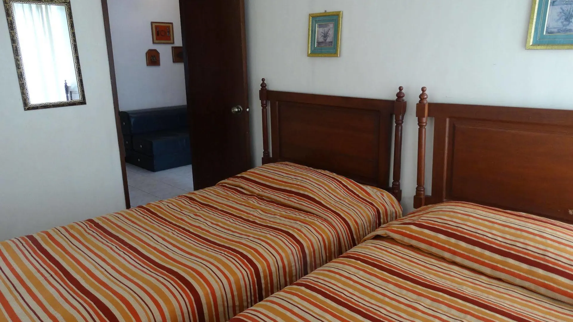 Chateau Del Mar Davao City 2*,  Filippine